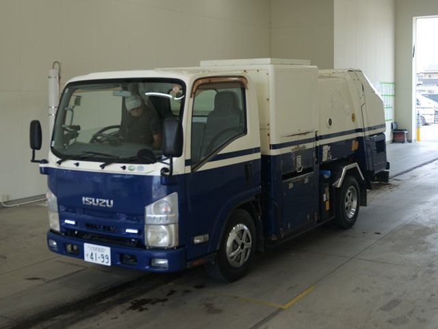 Japan Auction Vehicles 23 2013 Isuzu Elf Jinkai auction photo