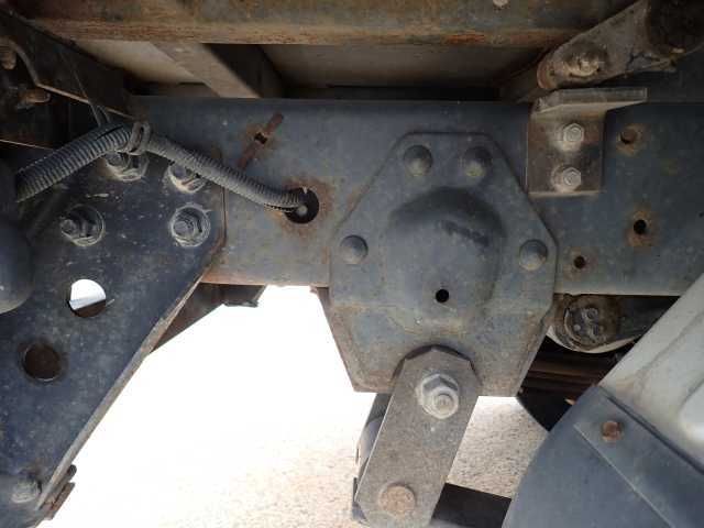 2010 Isuzu Elf 3.0T Dump Truck auction photo 8