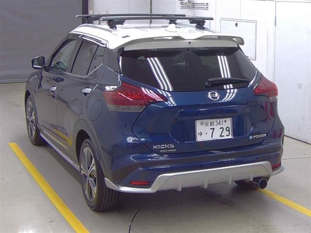 2022 Nissan Kicks X auction photo 2