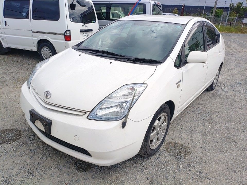 Japan Auction Vehicles 33 2011 Toyota Prius auction photo
