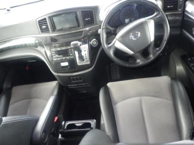 2012 Nissan Elgrand ライダー 黒クロスシート マニュアルシート auction photo 3