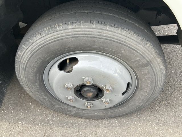 1996 Toyota Dyna ヒラ ロング auction photo 9