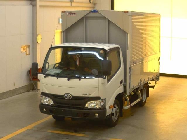 Japan Auction Vehicles 10 2019 Toyota Dyna Wing auction photo
