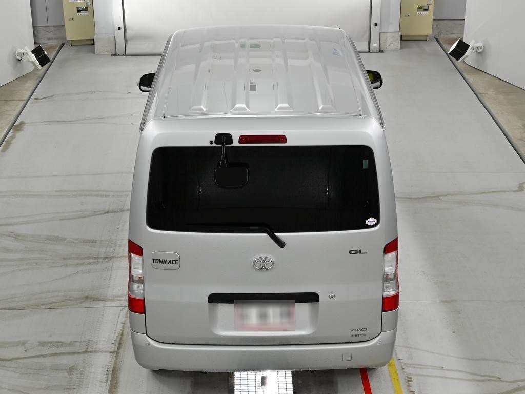 2022 Toyota TownAce Van GL 4WD auction photo 8