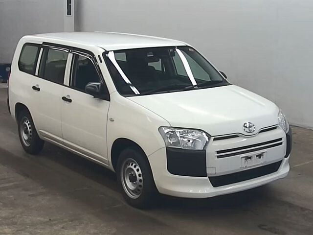 Japan Auction Vehicles 5 2022 Toyota Probox DX 4WD auction photo