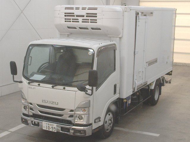 Japan Auction Vehicles 10 2022 Isuzu Elf Refrigerated and frozen trucks auction photo