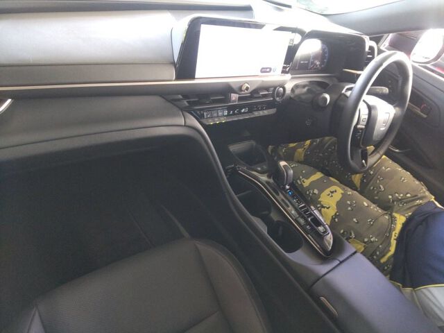 2024 Toyota Crown Sport スポーツZ(HEV) 4WD auction photo 3