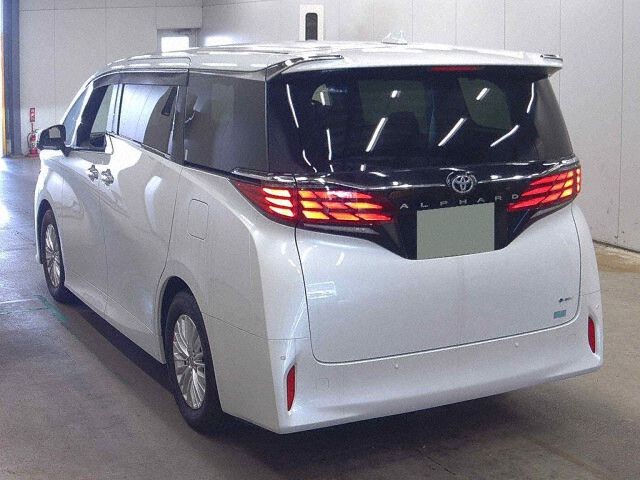 2025 Toyota Alphard X auction photo 2