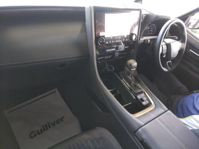 2025 Toyota Alphard X auction photo 3
