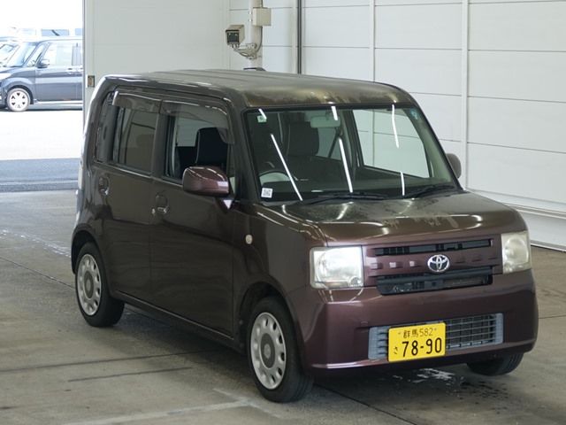 2014 Toyota Pixis Space X Japan auction vehicle