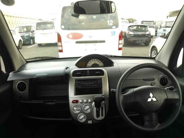 2011 Mitsubishi トッポ 4WD M auction photo 8