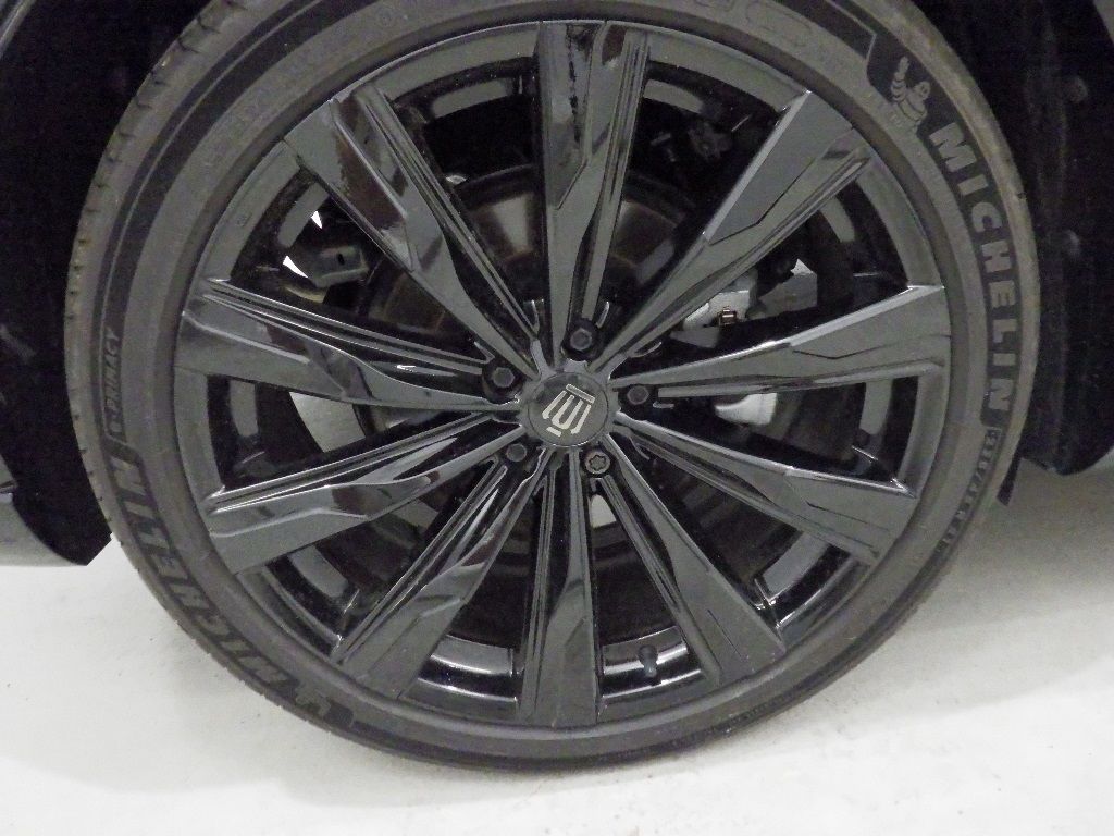 2023 Toyota Crown Sport Z auction photo 9