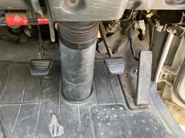 2013 Isuzu Elf dump auction photo 4