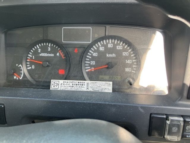 2013 Isuzu Elf dump auction photo 7