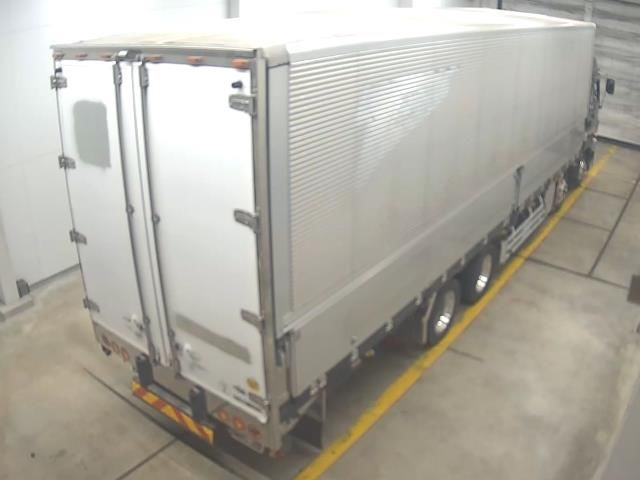 2012 Isuzu ウィング auction photo 2