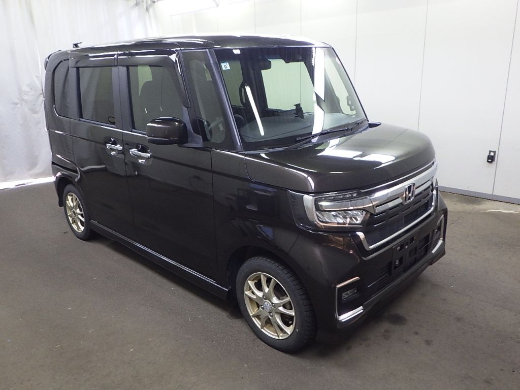 Japan Auction Vehicles 12 2021 Honda N-BOX 4WD カスタムL auction photo