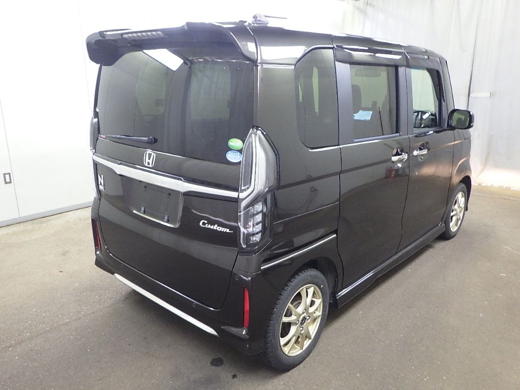 2021 Honda N-BOX 4WD カスタムL auction photo 2