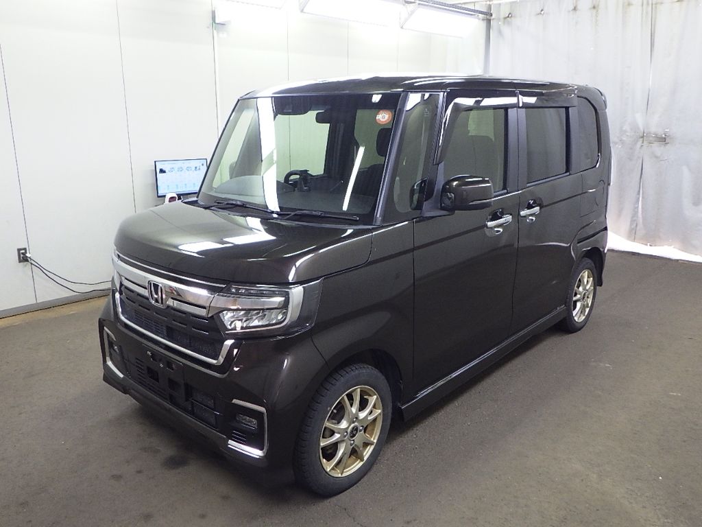 2021 Honda N-BOX 4WD カスタムL auction photo 4