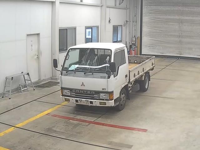 1993 Mitsubishi Fuso Canter 平ボディ Japan auction vehicle