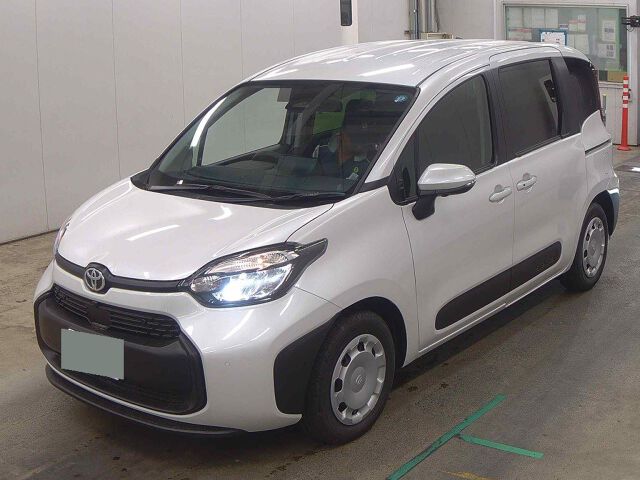 2026 Toyota Sienta Hybrid G auction photo 4
