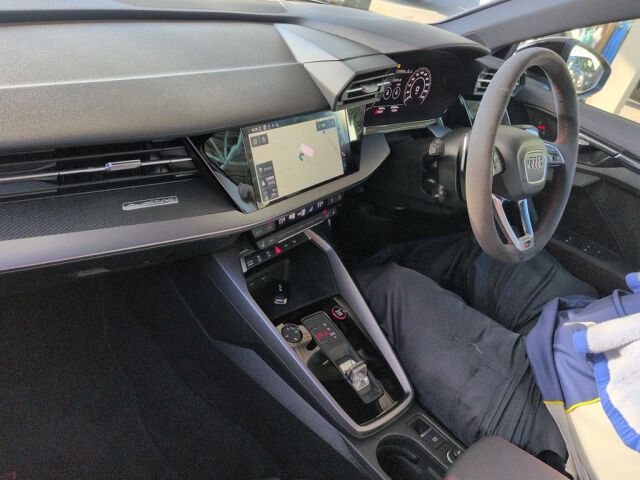 2023 Audi RS3スポーツバック ベースグレード 4WD auction photo 3