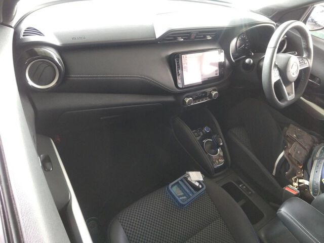 2021 Nissan Kicks X auction photo 3