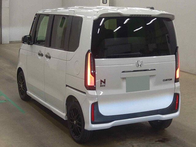 2026 Honda N-BOX Turbo Black Style 4WD auction photo 2