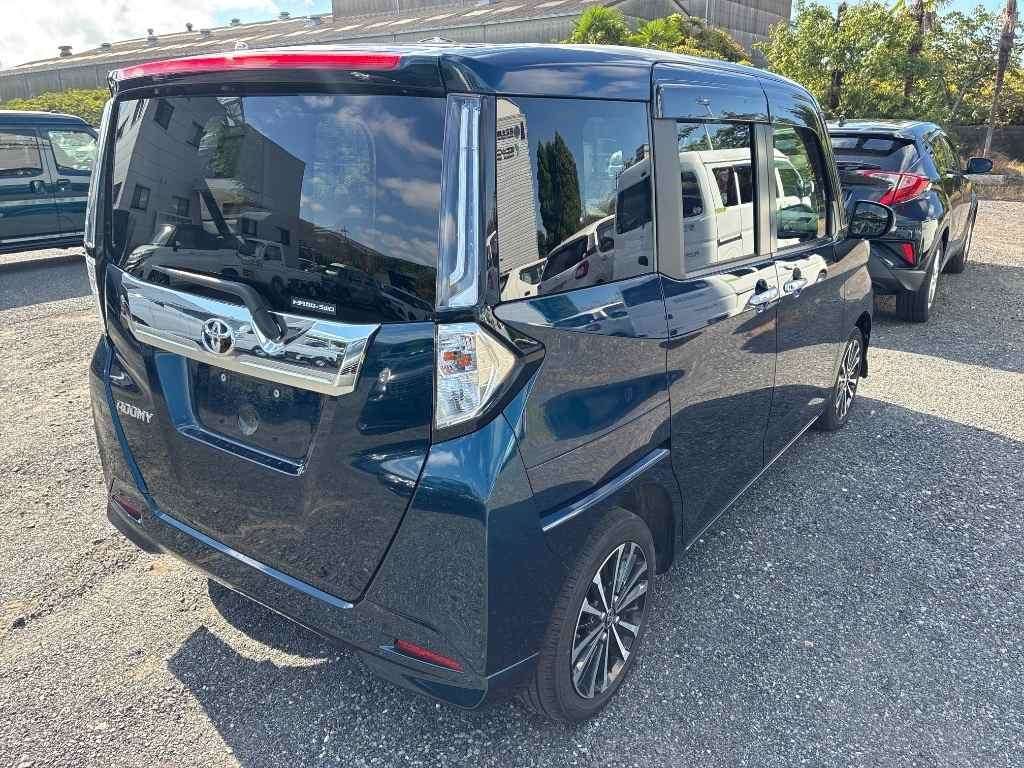 2021 Toyota Roomy カスタムG-T auction photo 2