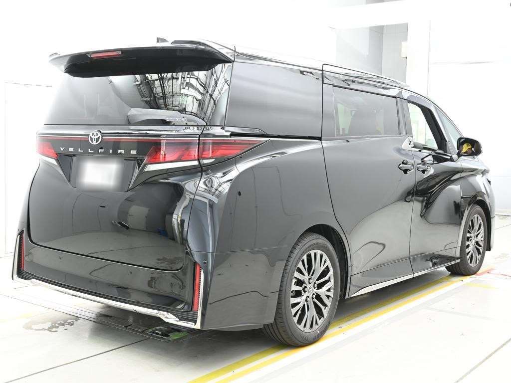 2025 Toyota Vellfire Z Premier auction photo 2