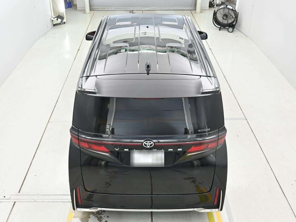 2025 Toyota Vellfire Z Premier auction photo 8