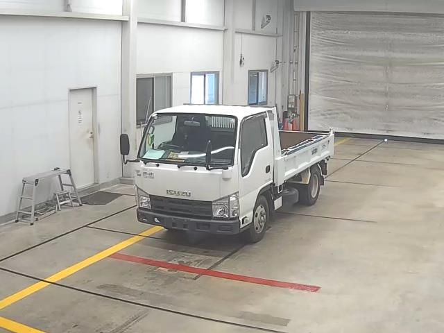 Japan Auction Vehicles 10 2014 Isuzu Elf ダンプ auction photo