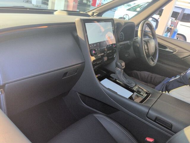 2025 Toyota Alphard Z auction photo 3