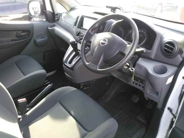 2021 Nissan NV200 Vanette Van DX auction photo 3