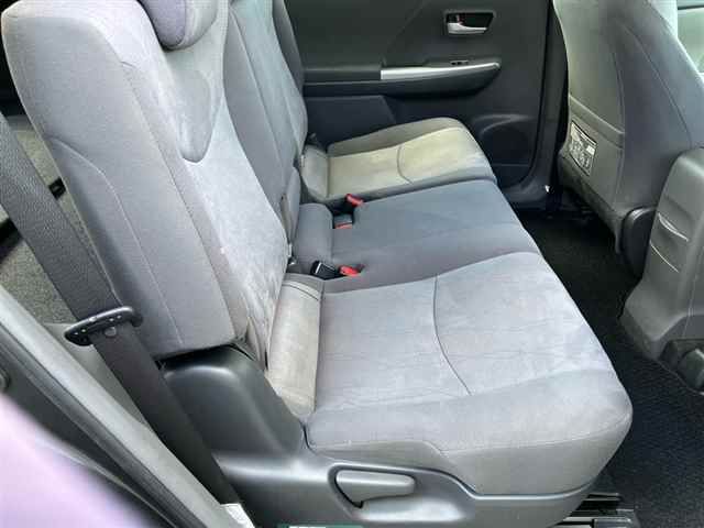 2014 Toyota Prius Alpha G auction photo 7