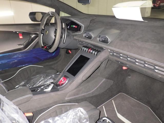 2022 Lamborghini ランボルギーニ Huracan STO auction photo 2
