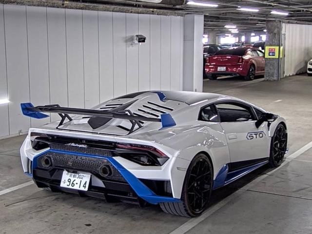 2022 Lamborghini ランボルギーニ Huracan STO auction photo 3