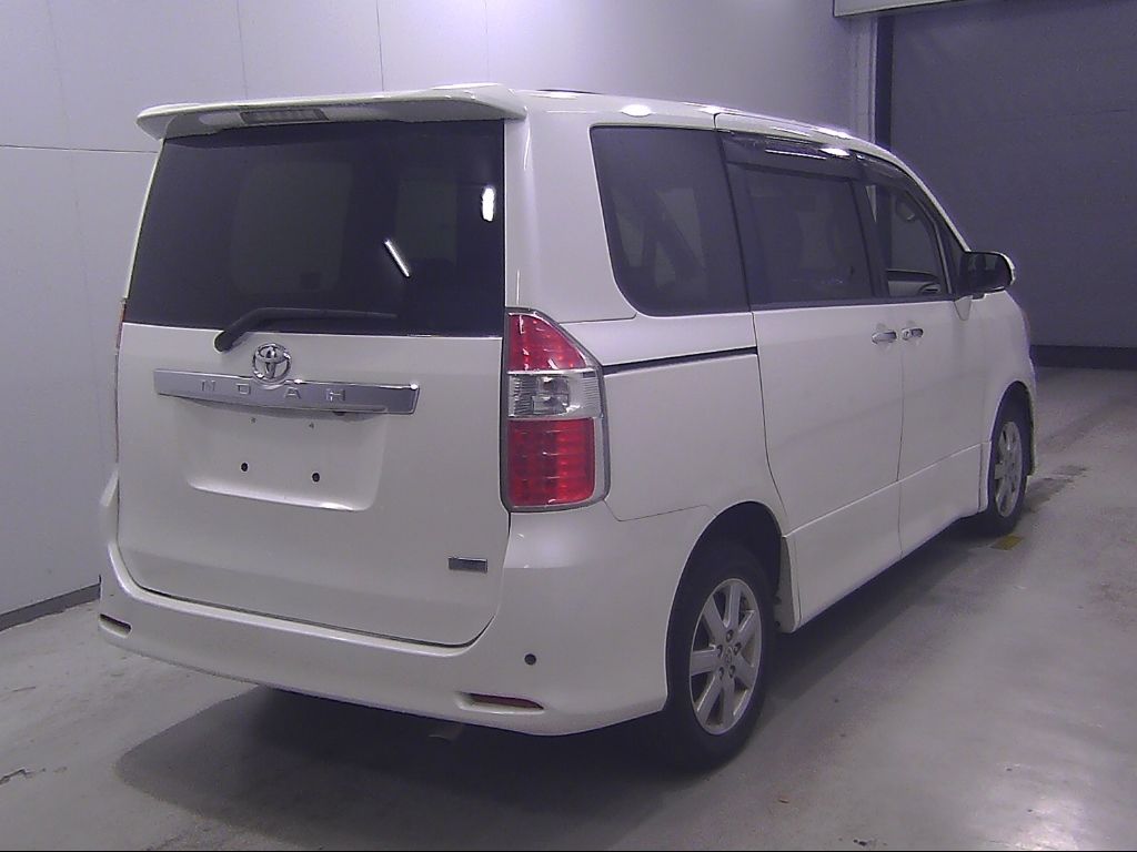 2008 Toyota Noah 4WD S Gエディション auction photo 2