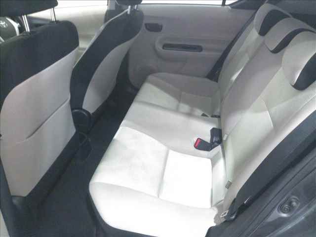 2014 Toyota Aqua S auction photo 5