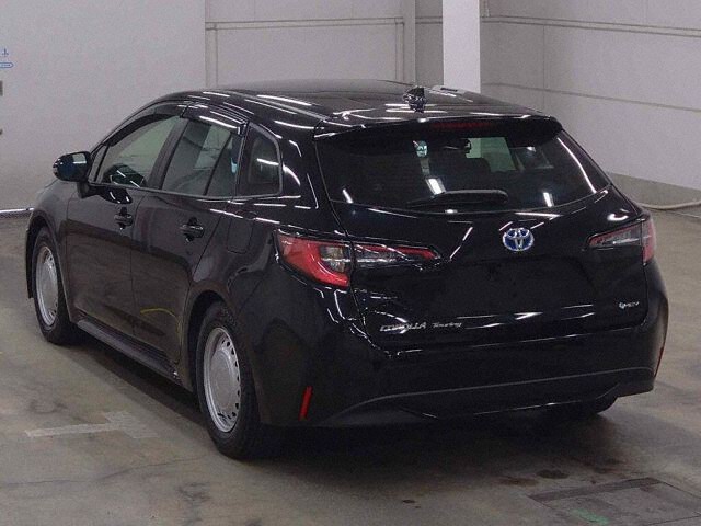 2025 Toyota Corolla Touring ハイブリッドX 4WD auction photo 2