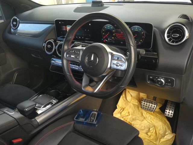 2019 Mercedes-Benz B-Class B180 AMG Line auction photo 3
