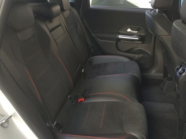 2019 Mercedes-Benz B-Class B180 AMG Line auction photo 6
