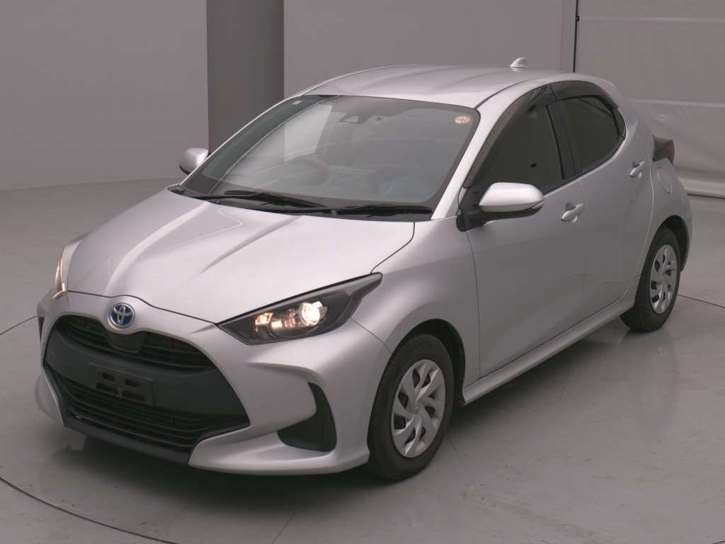 2021 Toyota Yaris ハイブリッドX Japan auction vehicle