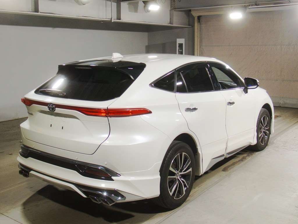 2022 Toyota Harrier G auction photo 2