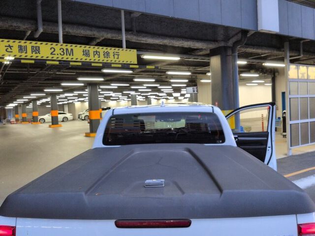 2022 Toyota Hilux Z GR Sport 4WD auction photo 3