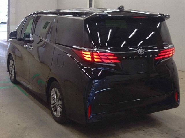 2024 Toyota Alphard Z auction photo 2
