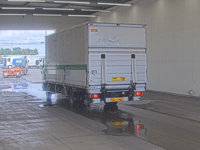 2015 Hino Ranger アルミウイング PG auction photo 2