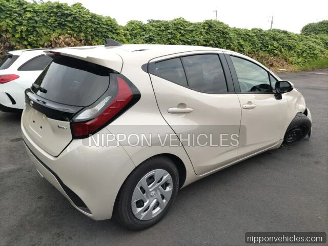 2026 Toyota Aqua X auction photo 5