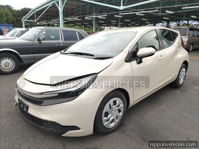 2026 Toyota Aqua X auction photo 4