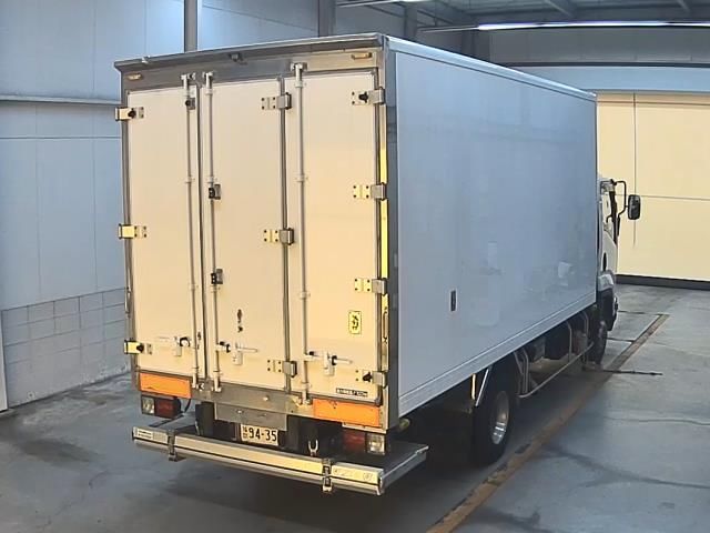2011 Isuzu Forward 冷蔵・冷凍車 auction photo 2