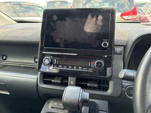 2022 Toyota Sienta Z auction photo 6